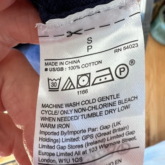 Gap Dark Blue Crewneck Sweater with Bicycle Design & White Cuff Accent - Size S - Picture 4 of 4